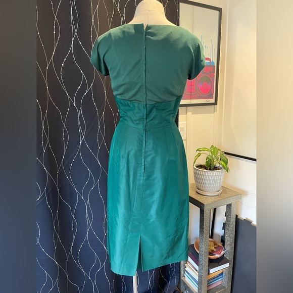 Vintage Emerald Green Dress and Jacket Set by Jay Thorpe of New York 1950’s - Picture 4 of 10